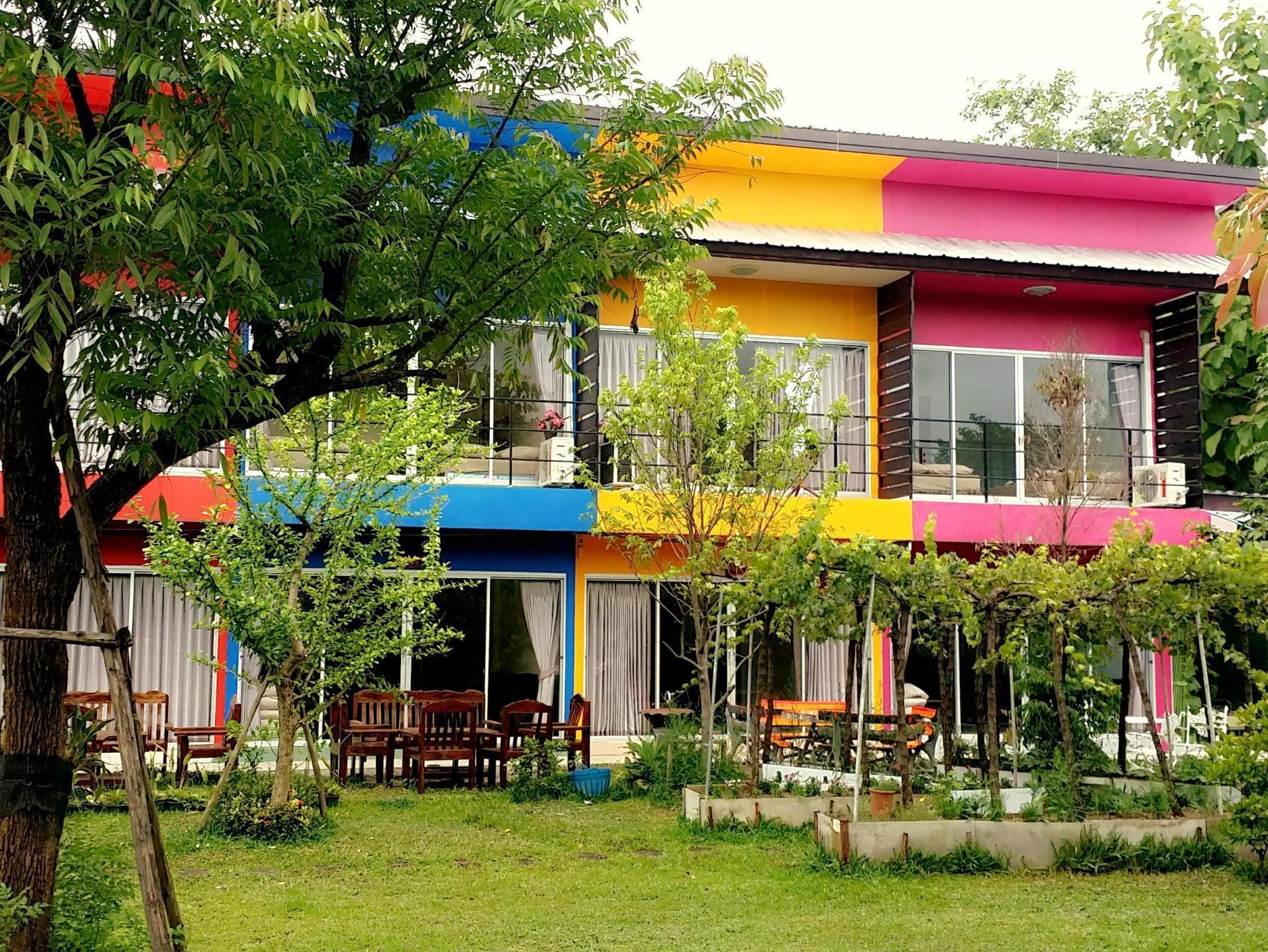Lakeland Homestay Чиангмай Экстерьер фото