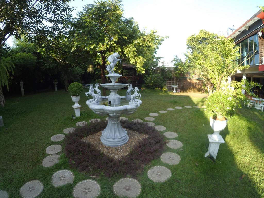 Lakeland Homestay Чиангмай Экстерьер фото