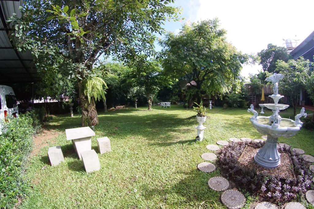 Lakeland Homestay Чиангмай Экстерьер фото