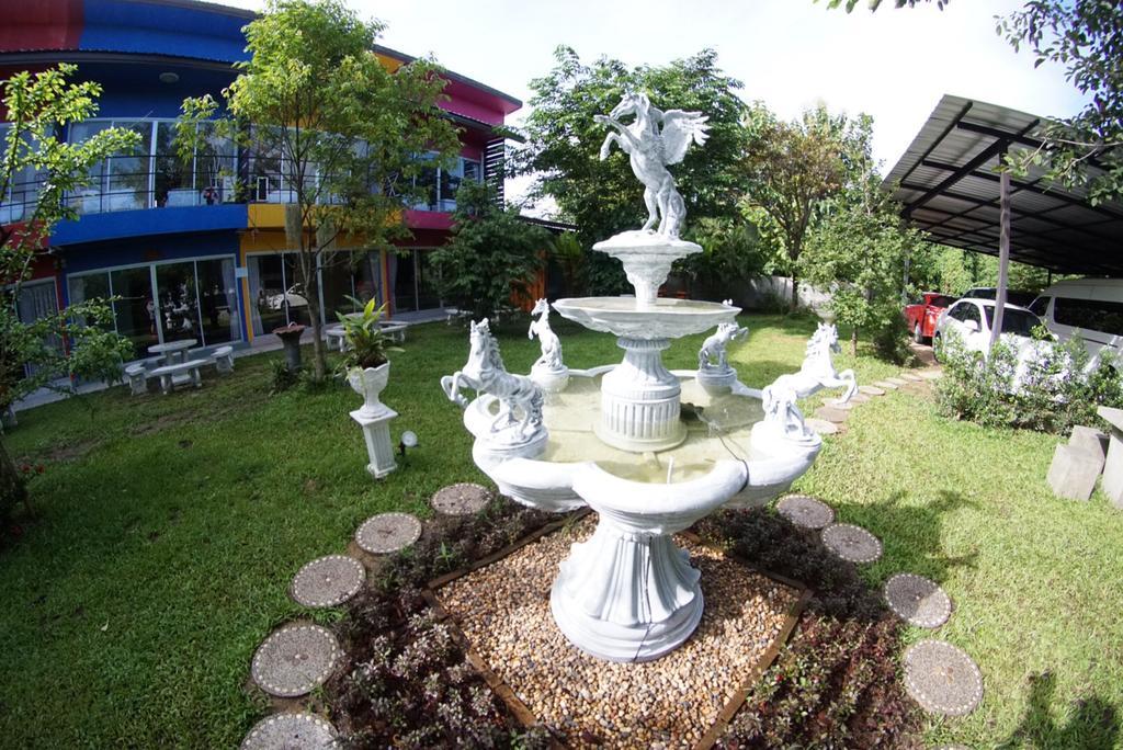 Lakeland Homestay Чиангмай Экстерьер фото